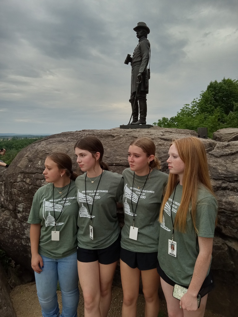 Students visiting Gettysburg National Military Park