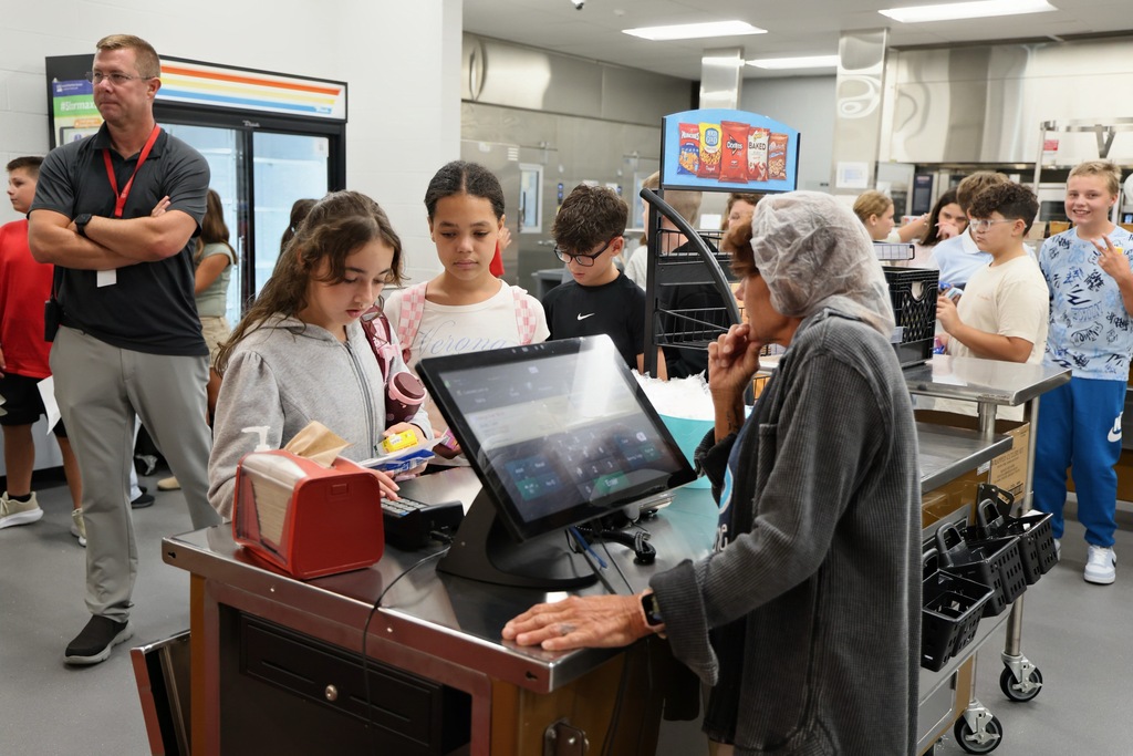 Students in lunch line