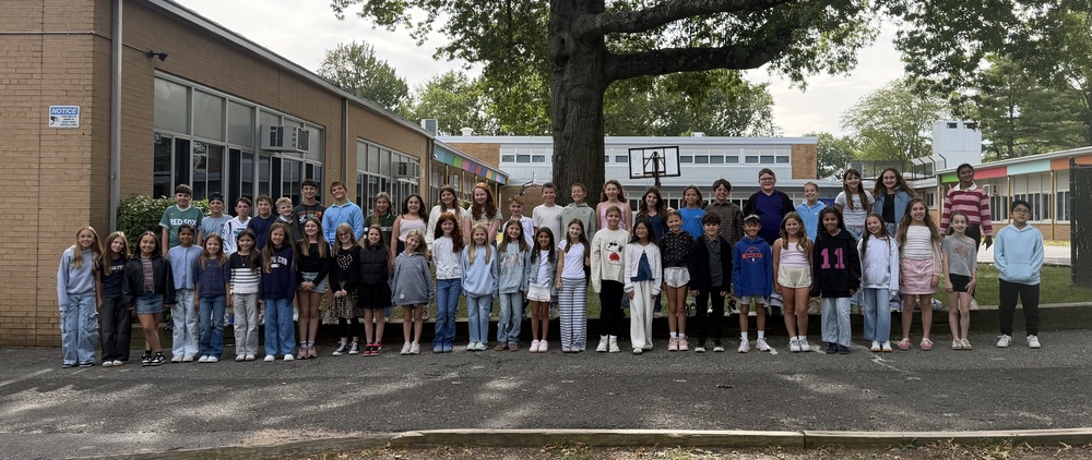 Group photo of 5th Grade Safeties