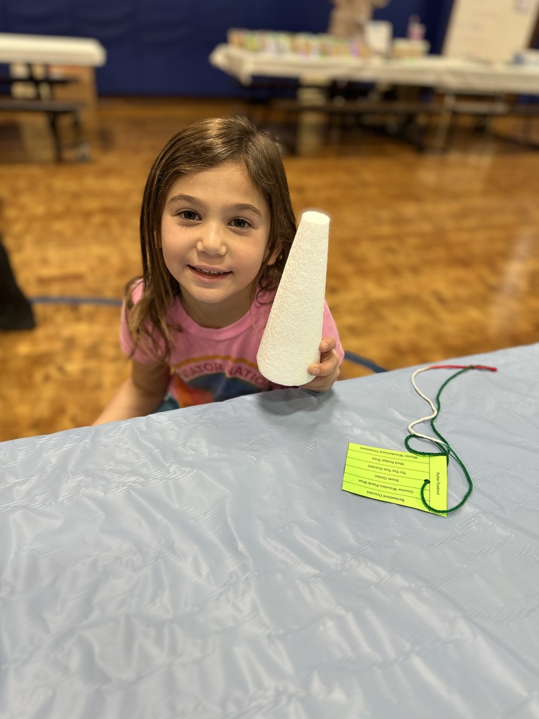 Wilson student working on holiday craft