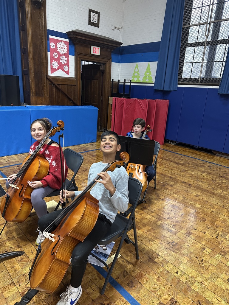 orchestra students playing