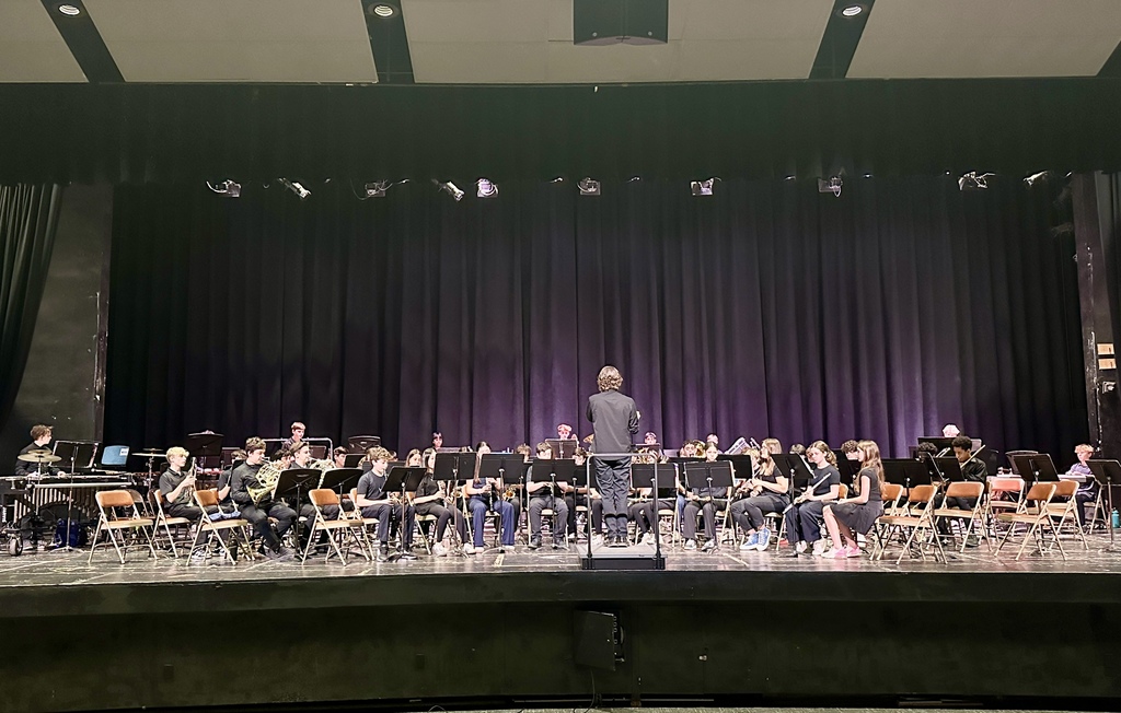 RIS 7th Grade Band  spent their morning performing at New Providence Middle School.  Great job by all our Band students!