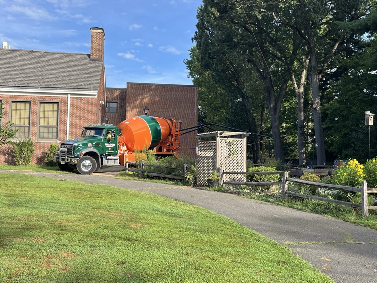 cement truck 