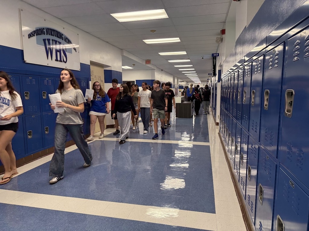 Freshman take tour of high school