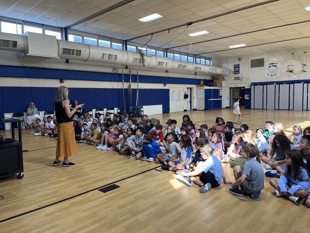 Welcome back assembly in the gym for grade 3.