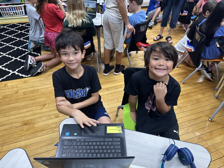 Students working together