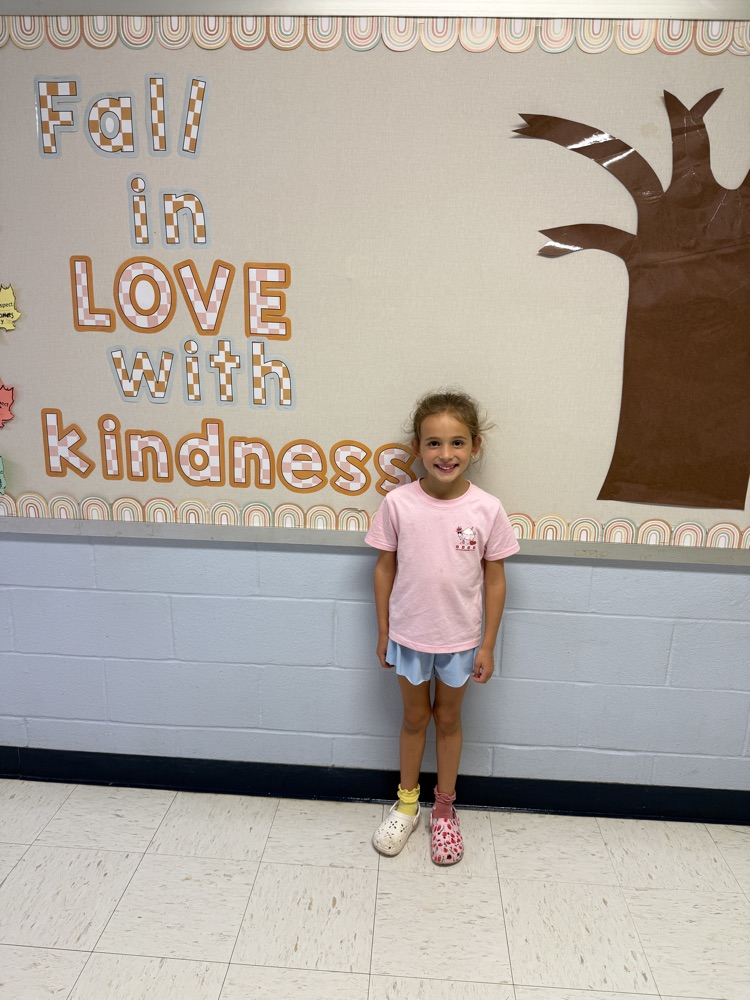 student wearing mismatched clothes