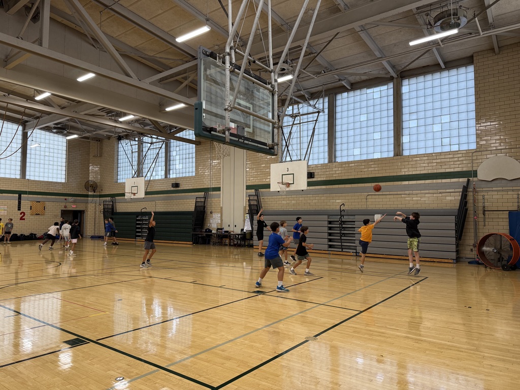 kids playing basketball