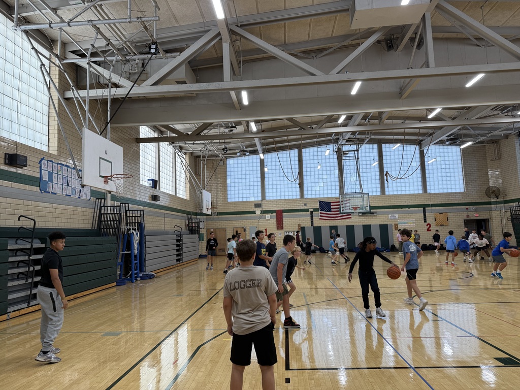 kids playing basketball