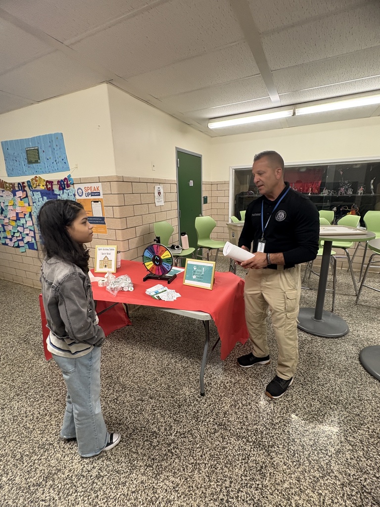 Frank Pavodano asking trivia question