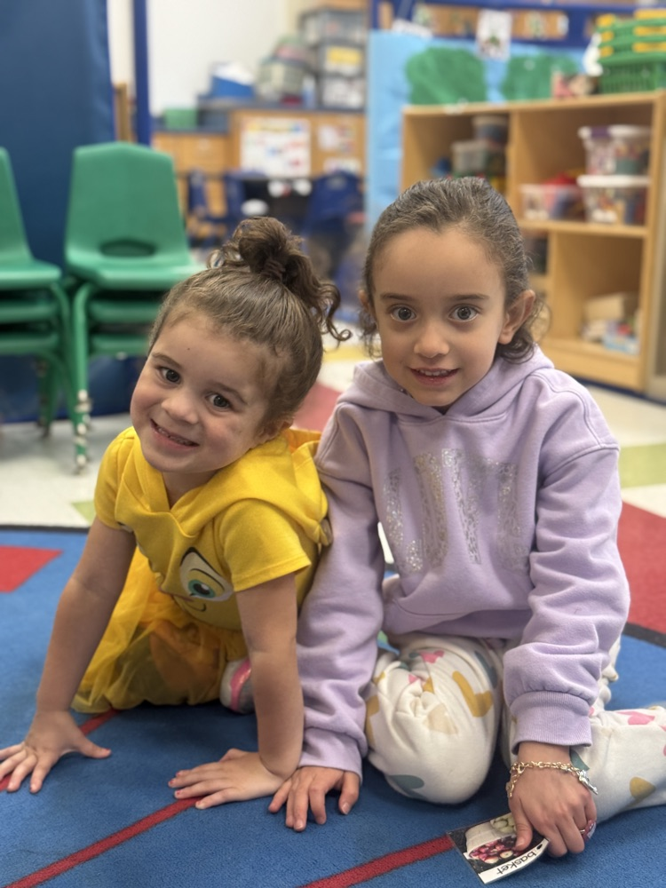 students use building blocks during choice time