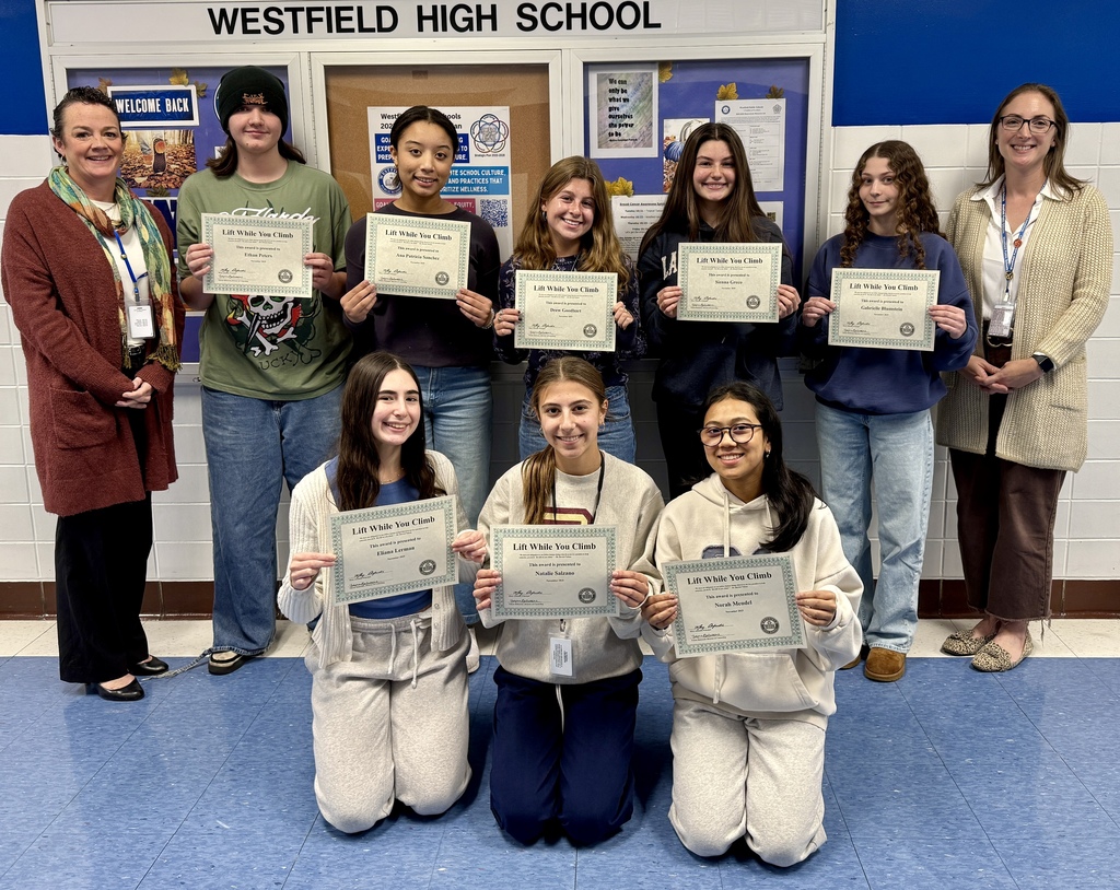 8 award winners with Ms. Balassone and Ms. Asfendis