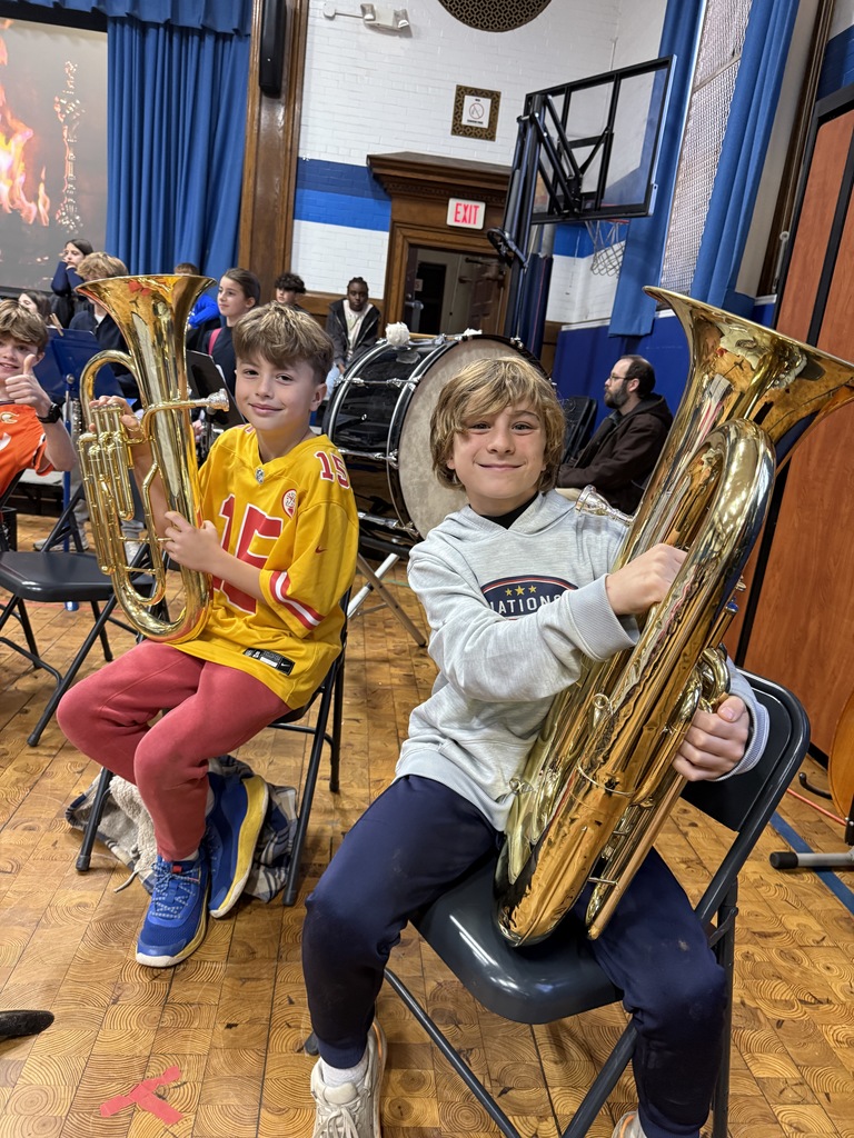 5th grade band students performing