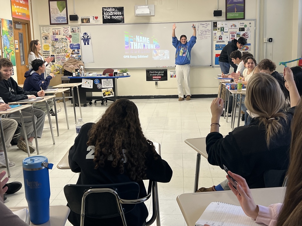 Students playing Name that Tune