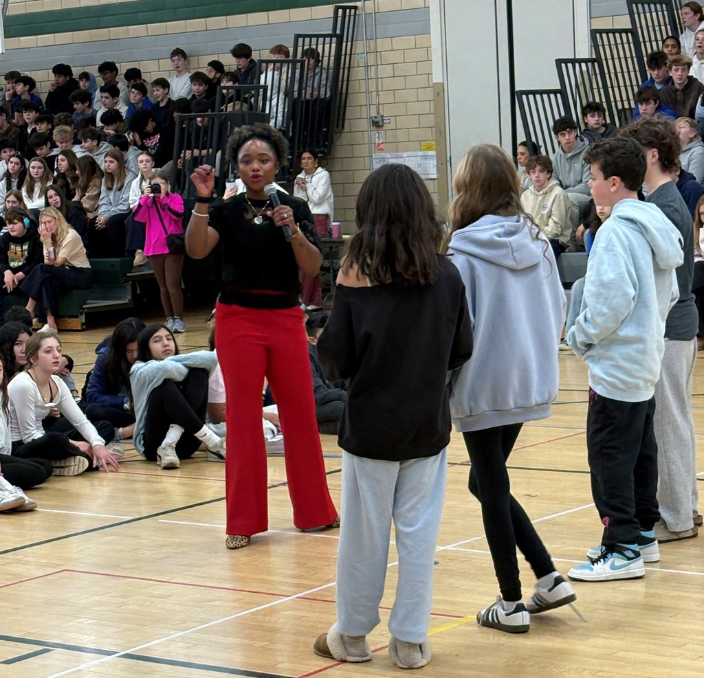 Erin Pompa addressing students