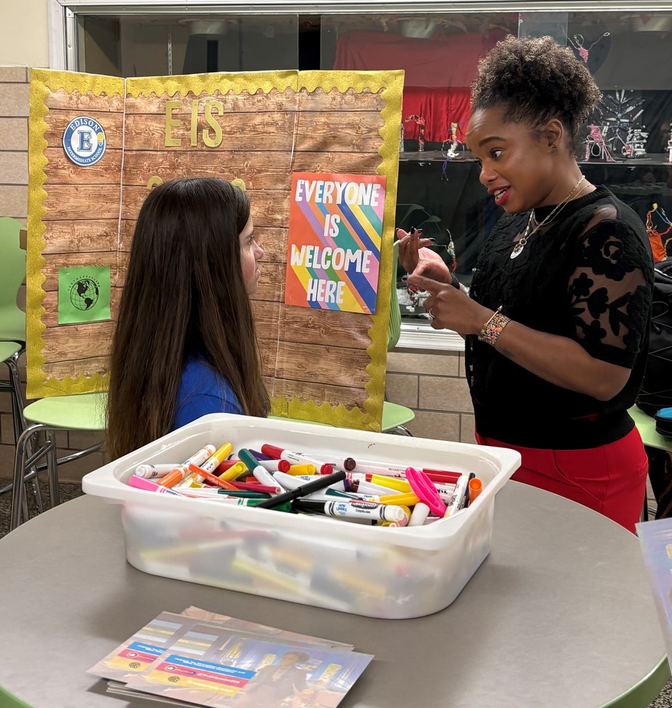 Student asking question to Erin Pompa 