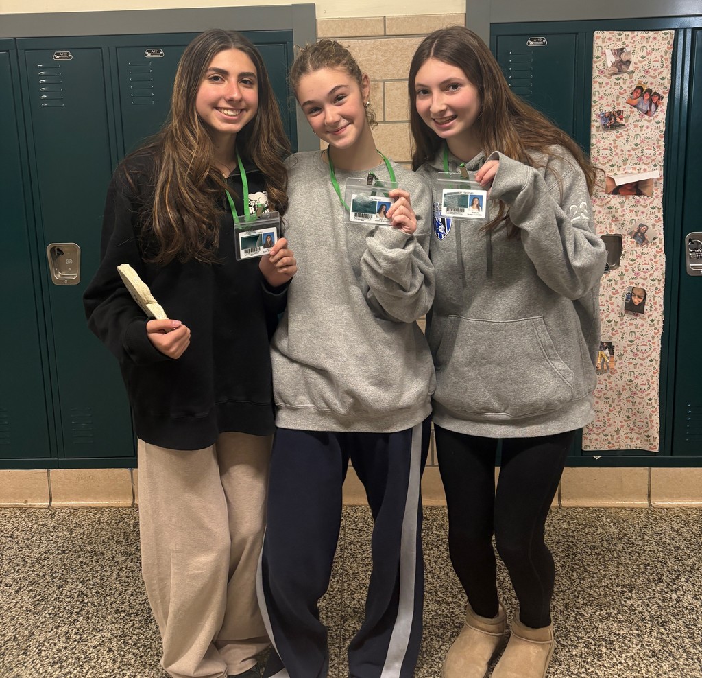 peer leaders wearing lanyards