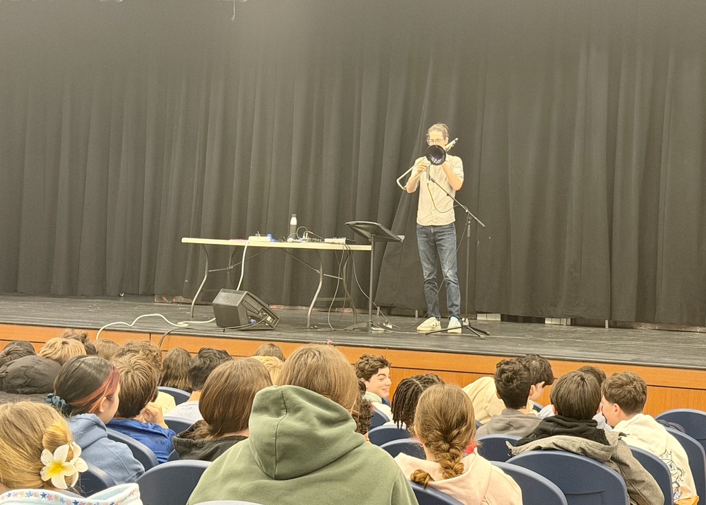 7th and 8th grade Band and Modern Music students were invited to a presentation by Christopher Bill. Christopher Bill is a professional trombone player who specializes in using loop pedals to compose and arrange music as a "one-man-band" in front of a live audience. Students were able to see him perform, ask questions, and even help him create a brand new composition on the spot.