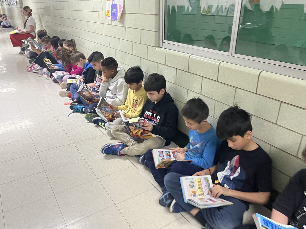 Students reading quietly.