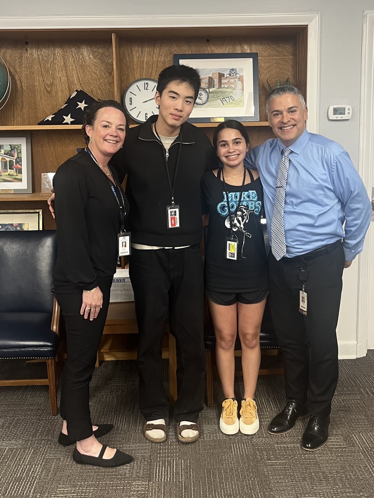 WHS students with Principal Asfendis and WPS Superintendent Dr. Gonzalez 