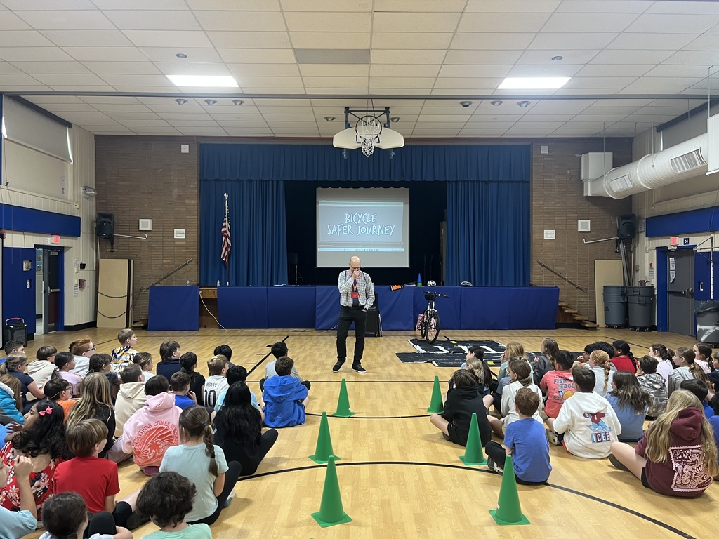 Presenter welcomes the students