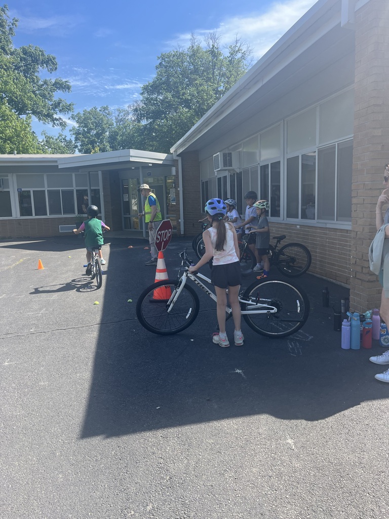 Student rides on the course.