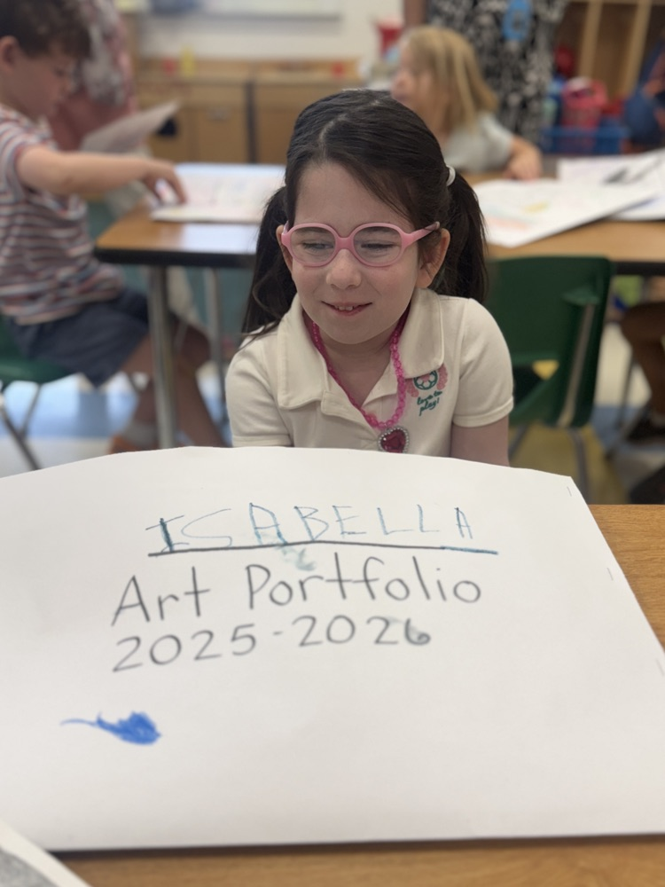 students organized their art portfolio