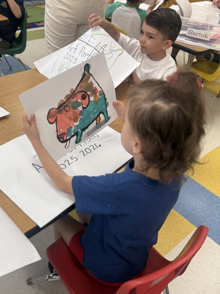 students organized their art portfolio