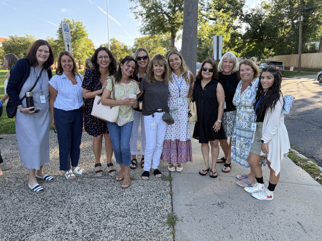 Group photo of teachers