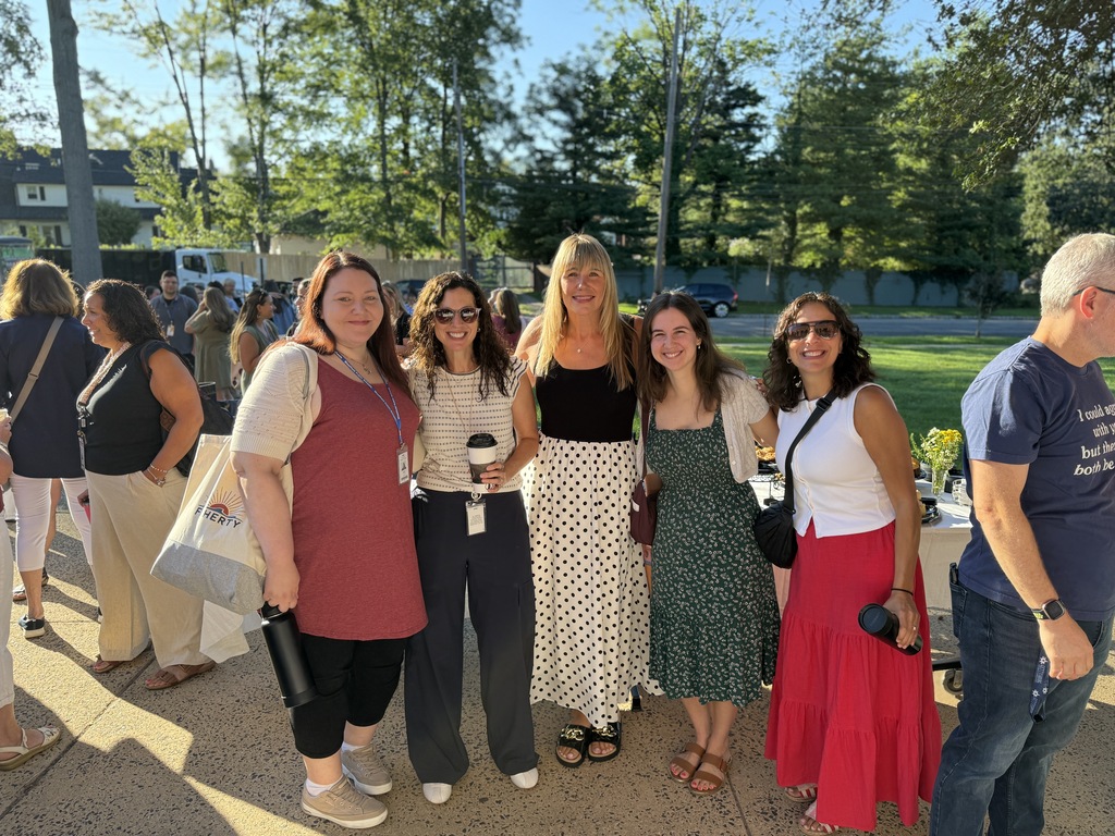 Group photo of teachers