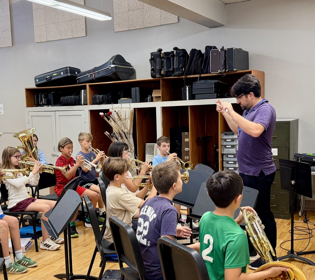 Band Class in Action! 🎶🎺 Our Band students are already making some great music! After only a few days together, they’re sounding fantastic and showing just how much can be accomplished with enthusiasm, teamwork, and a little practice. We can’t wait to hear what’s ahead!