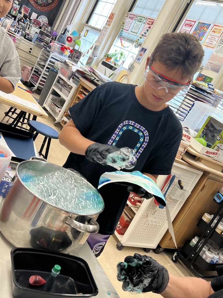 Sixth-grade Art Exploration students made a splash with their “Rubber Duck Palooza” paintings! 🐥🫧 Using bubbles, food coloring, and soap, students created one-of-a-kind monoprint backgrounds before adding observational contour drawings of their rubber ducks. 🎨✏️ A fun and creative way to explore texture, color, and drawing!