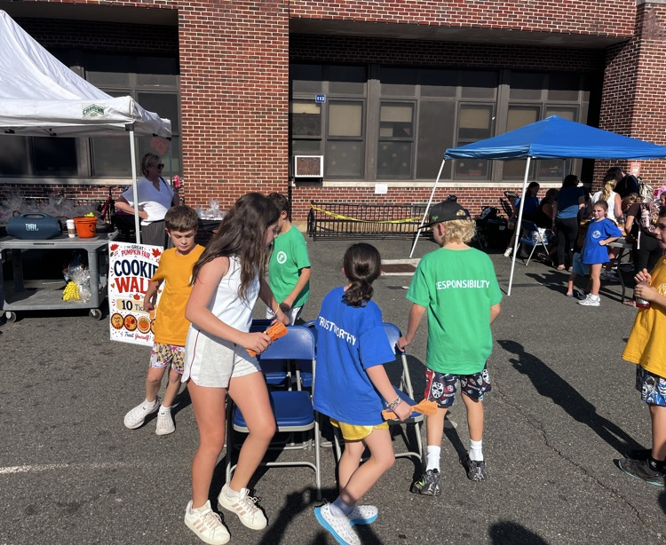 dunk tank games cookie walk 
