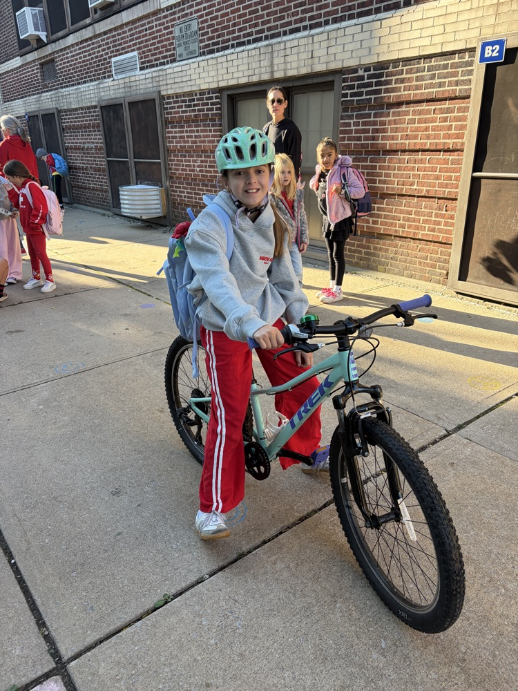 walk and bike to school day