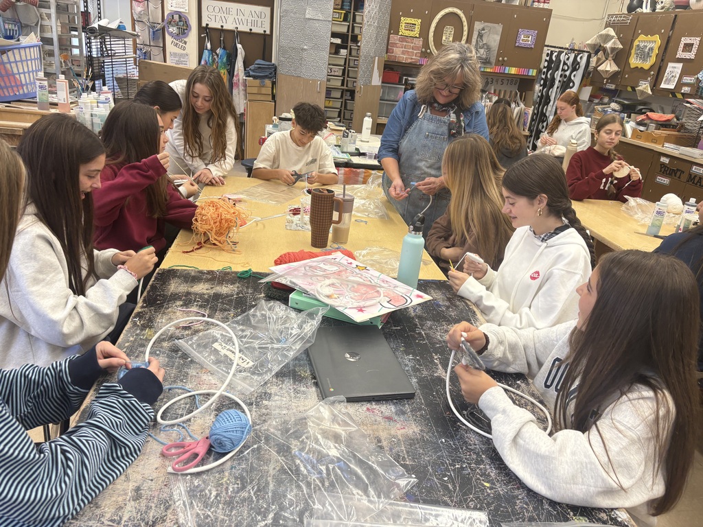Our 8th-grade Applied Arts students are exploring their creativity and craftsmanship through the traditional coiling basketry technique! Using rope and yarn, students are designing and creating their choice of a decorative coil basket, a set of coasters, or a functional pot trivet. This hands-on project encourages creativity, patience, and attention to detail while developing practical artistic skills.