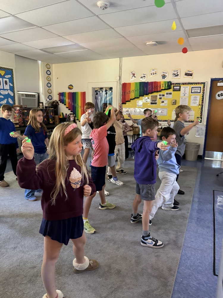 Here are some spooky music activities from Mr. Geyer’s music classes. From composing Halloween rhythms, to dancing to Thriller with LED lights, to playing boomwhackers with our play along songs.
