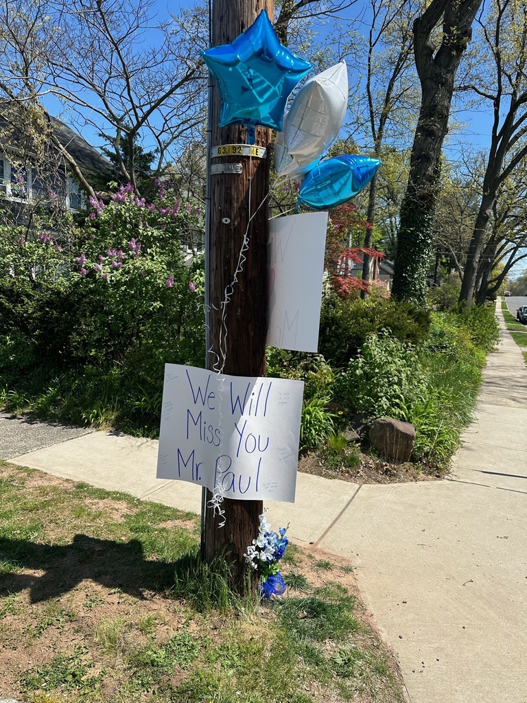 outdoor memorial to crossing guard Paul D 