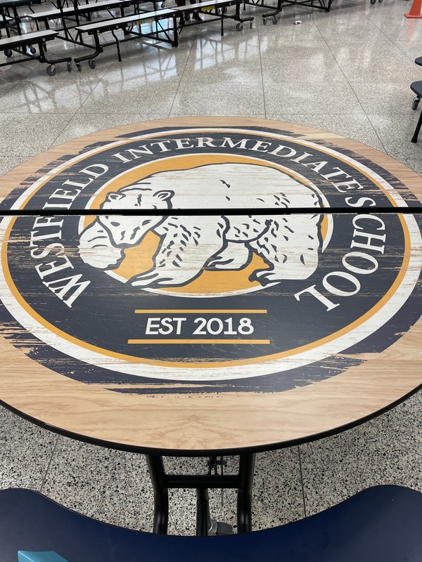 WIS cafeteria table