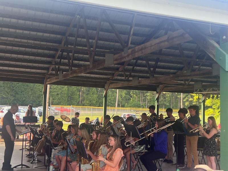 Band performs at Dairylicious Days