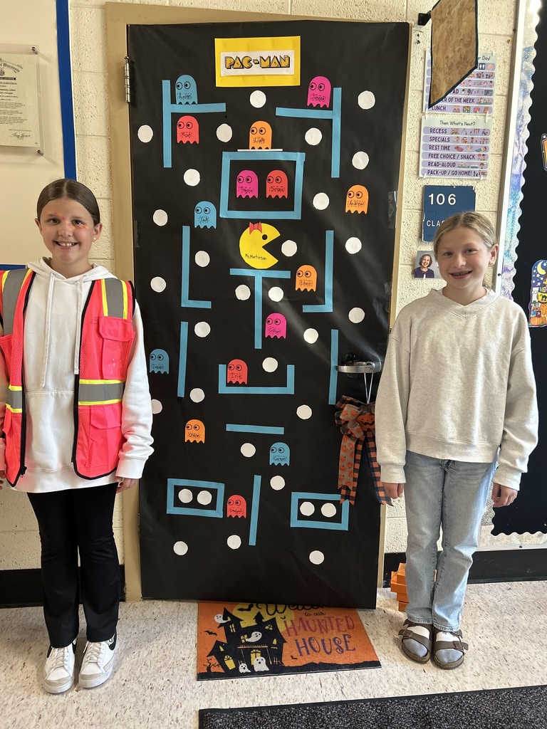 Students decorating doors