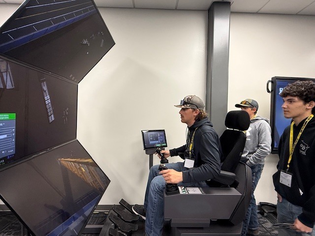 students visit operating engineers training center