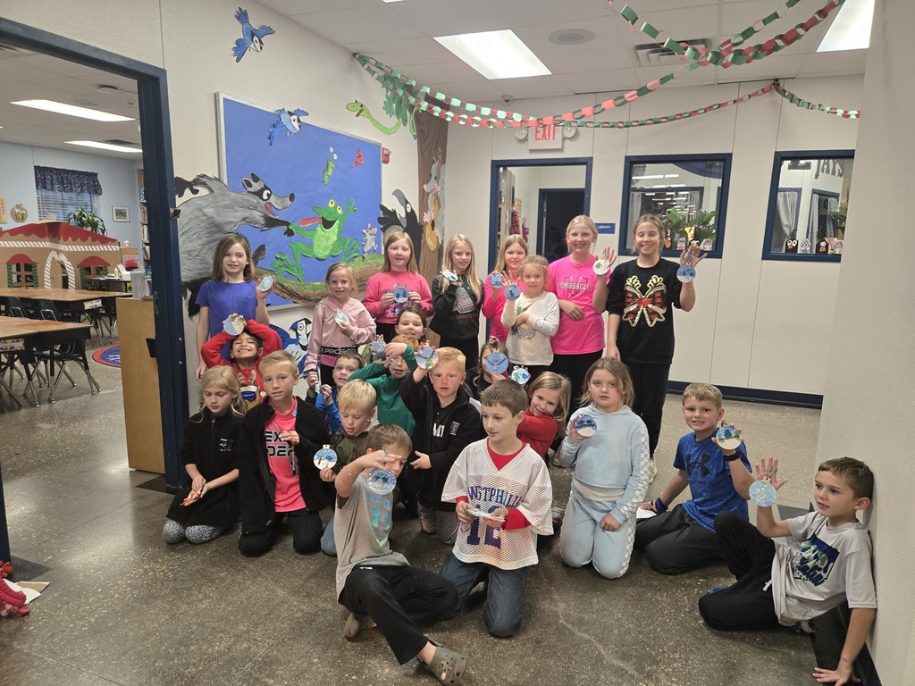 The Christmas Art Club crew!