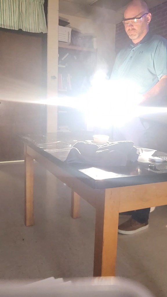 Chemical reactions! Burning magnesium