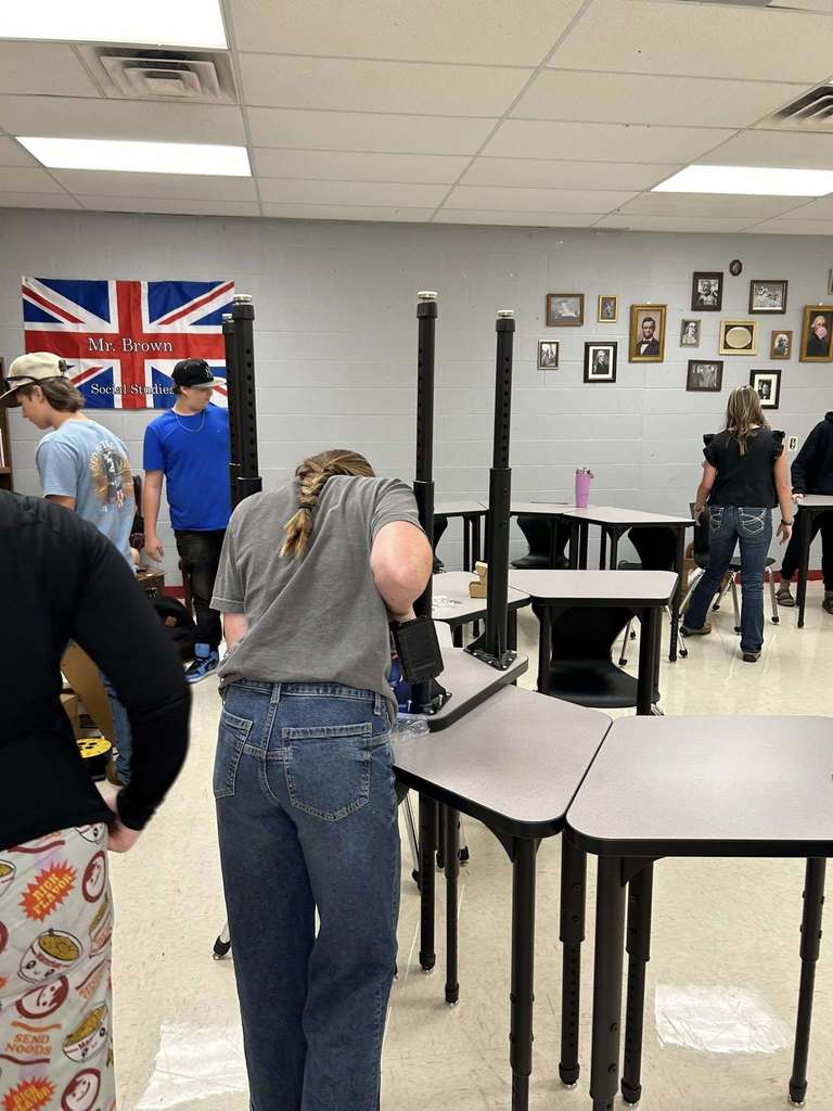 🌟 Learning by Doing 🌟 Mrs. Phillips’ 4th block Ag Mechanics students are showing the power of hands-on learning. This week, they assembled new desks for Coach Brown, combining practical skills with community service. The students worked hard, had fun, and made a real difference!