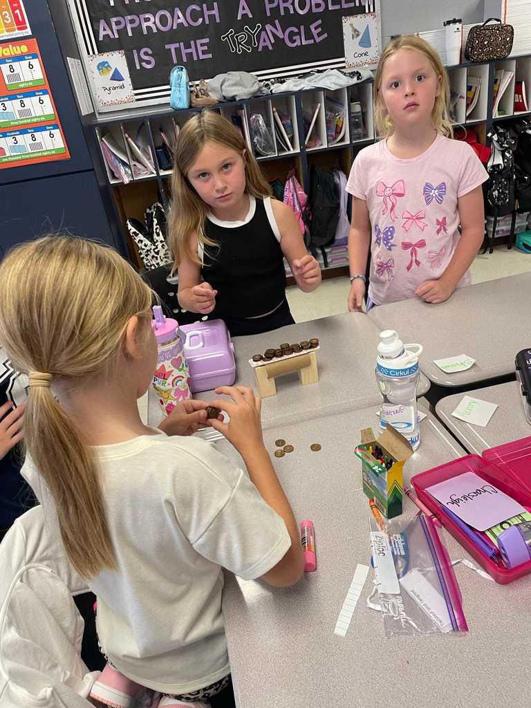 Ms. Russell's 3rd graders showed off their teamwork and problem-solving this week in a bridge-building challenge!   Each group worked together to try out ideas, pick the best design, and then put their bridge to the test with pennies.  Teamwork, problem-solving, and creativity — that’s what makes our Lil Warriors shine! ❤️🤍