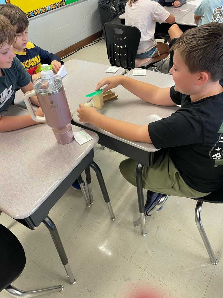 Ms. Russell's 3rd graders showed off their teamwork and problem-solving this week in a bridge-building challenge!   Each group worked together to try out ideas, pick the best design, and then put their bridge to the test with pennies.  Teamwork, problem-solving, and creativity — that’s what makes our Lil Warriors shine! ❤️🤍