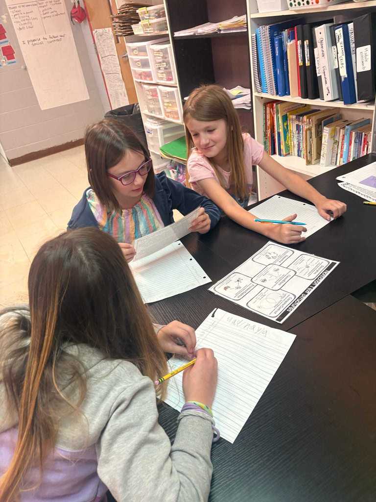 Ms. Cox’s 4th grade literacy students took part in a gallery walk around the classroom, reading short nonfiction passages and responding to the text. 📚✨  Working together, they collaborated to identify the text structure of each passage—building comprehension skills while engaging in teamwork and discussion.