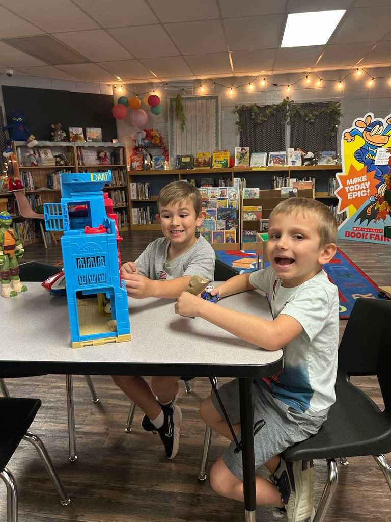 At WES, students earn stars in the library for showing amazing behavior. Once they collect three stars, their class earns a Fun Center Day! 🎉  Congratulations to Mrs. Wolverton’s  Kindergarten class, the very first class in the entire school to reach this goal! What a fantastic example of teamwork, respect, and Warrior spirit. ❤️🤍  A big thank-you to our librarian, Mrs. Fort, for creating this fun program that motivates students and celebrates positive behavior! 