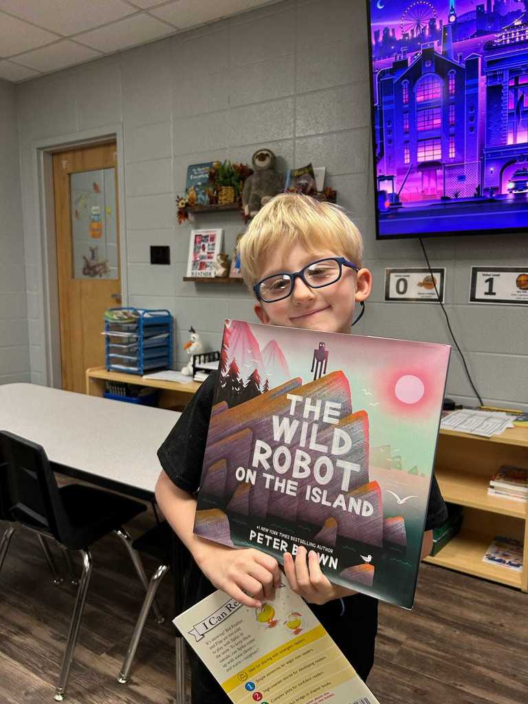 Westside Elementary so proud of their students who were recognized by their teachers for showing outstanding behavior in the classroom!   As a reward, they each got to choose a free book from our school’s book vending machine—how fun is that?!   Keep up the amazing work, Lil' Warriors!  ❤️🤍
