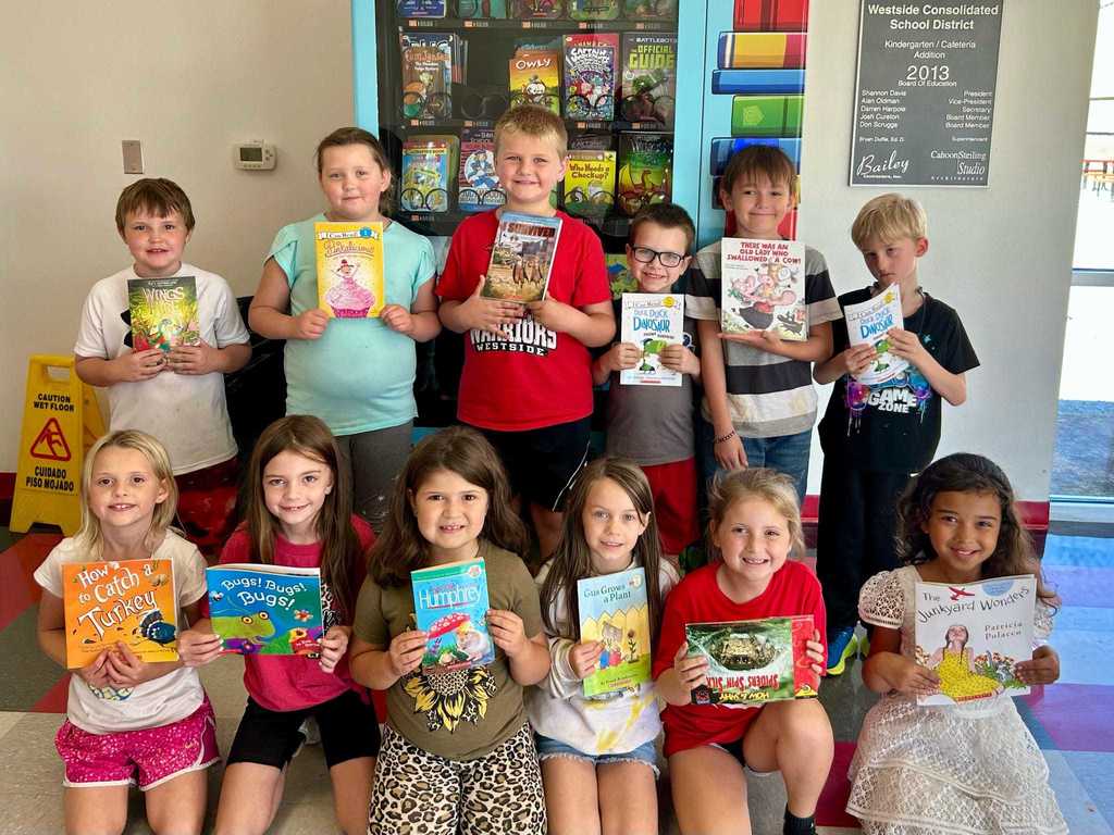Westside Elementary so proud of their students who were recognized by their teachers for showing outstanding behavior in the classroom!   As a reward, they each got to choose a free book from our school’s book vending machine—how fun is that?!   Keep up the amazing work, Lil' Warriors!  ❤️🤍